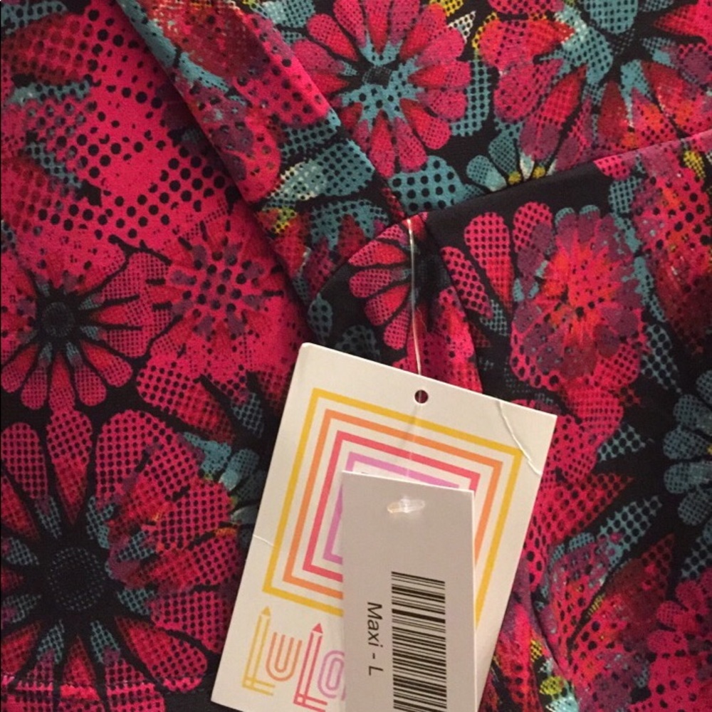 LuLaRoe Maxi Skirt floral Black background color size L LAST FINAL PRICE SALE